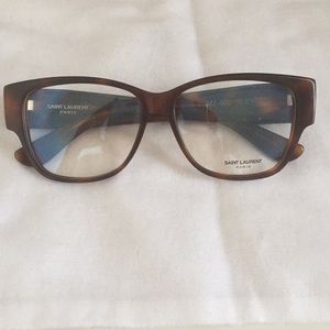 YSL sunglasses 🔥🔥